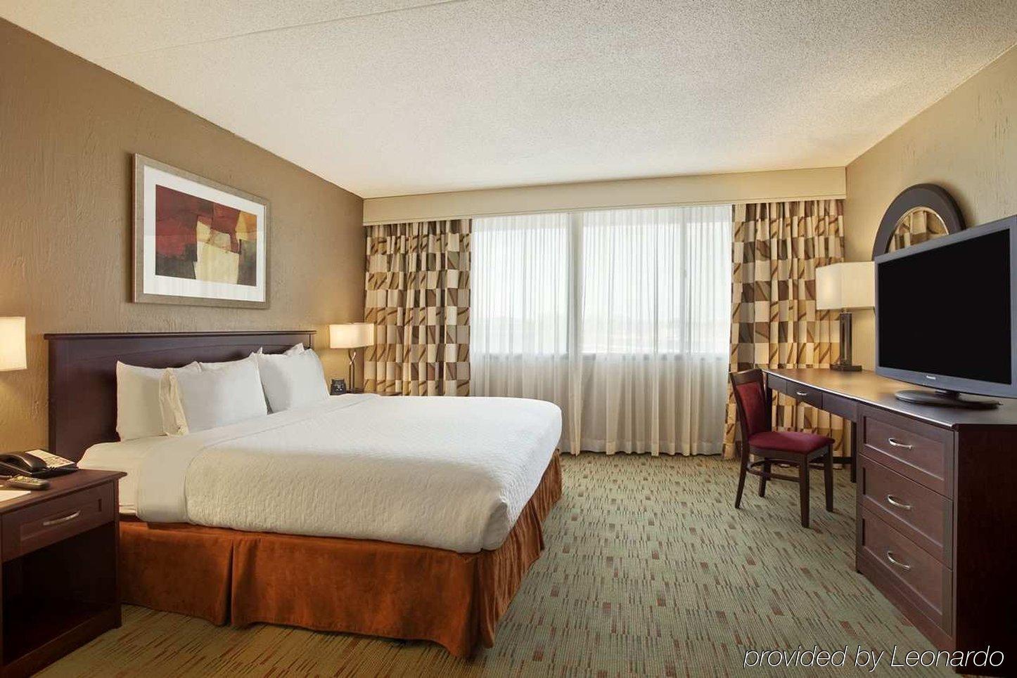 Embassy Suites By Hilton Columbus Exterior foto