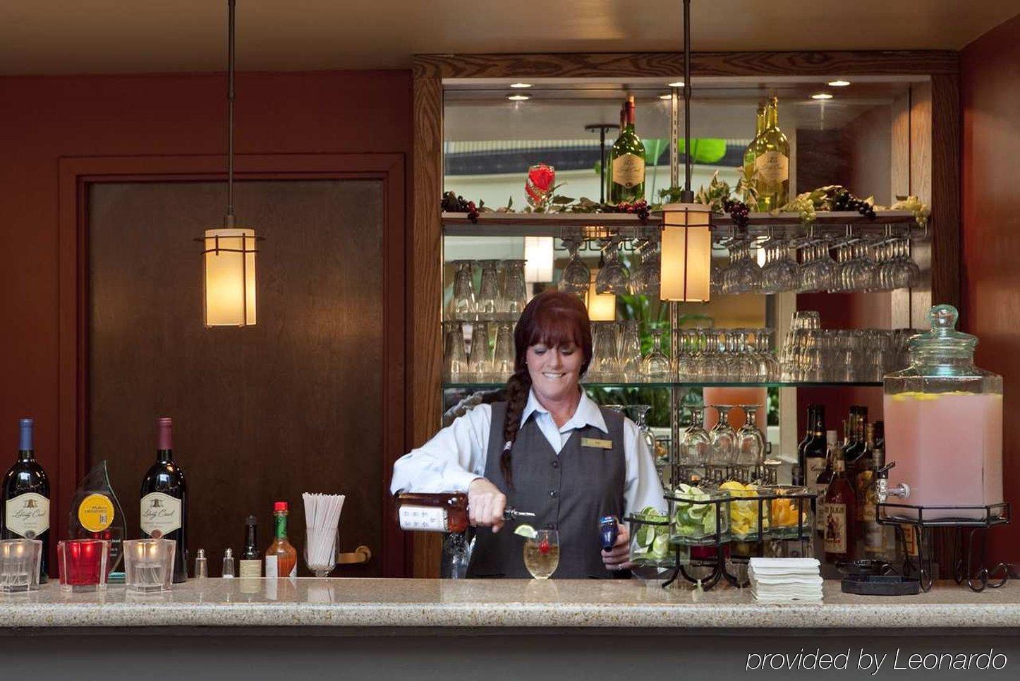 Embassy Suites By Hilton Columbus Restaurante foto